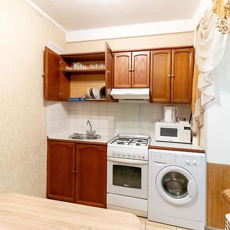 Kvartirkoff Na Volodymyra Ivasiuka 19A Kiev Exteriör bild