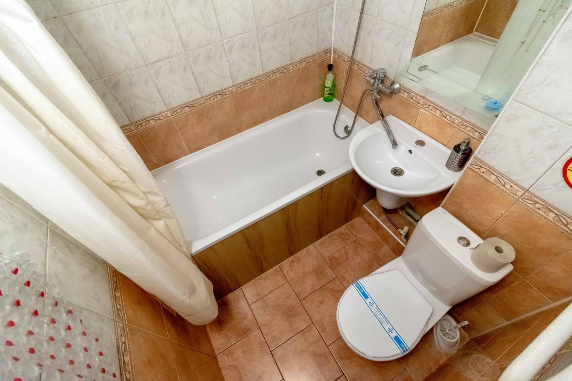 Kvartirkoff Na Volodymyra Ivasiuka 19A Kiev Exteriör bild